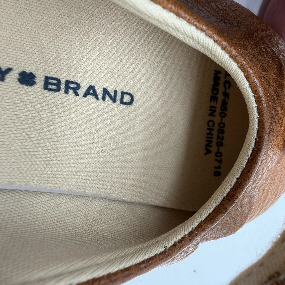 Lucky Brand Baby Girls Tan Crib Shoe Bow Scalloped Tan Size 4 (9-12 Months) NWOT